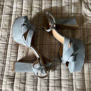 NWOT Fashion Nova Womens Heels size US10.